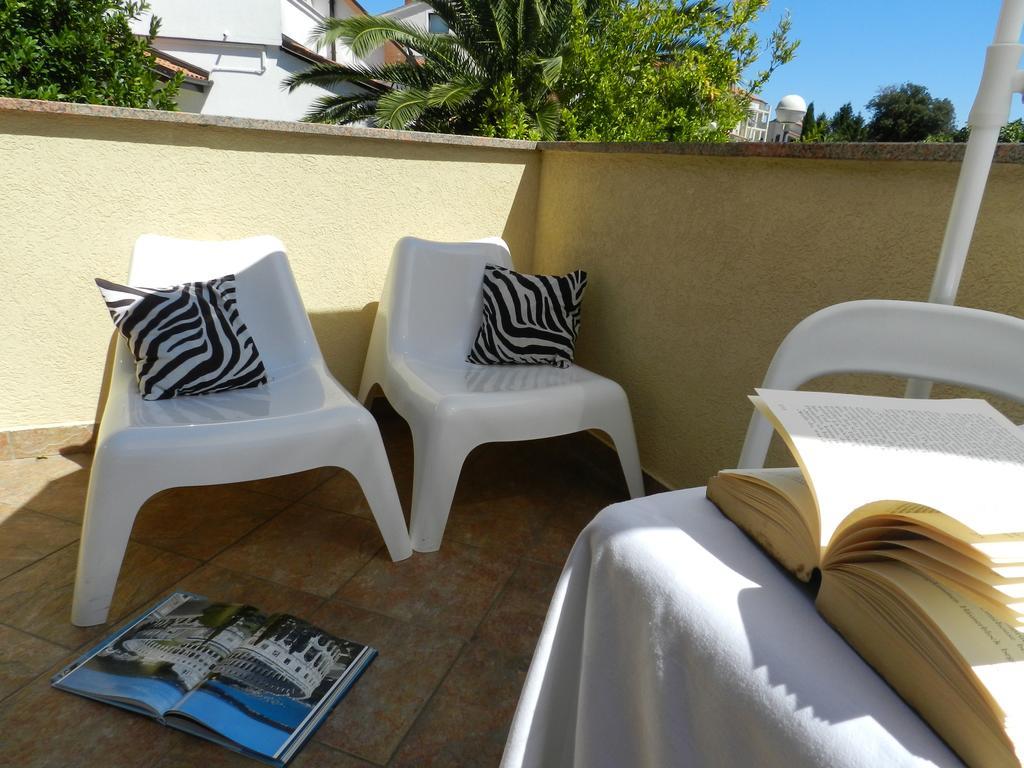Apartments Lodra Pula Exterior foto